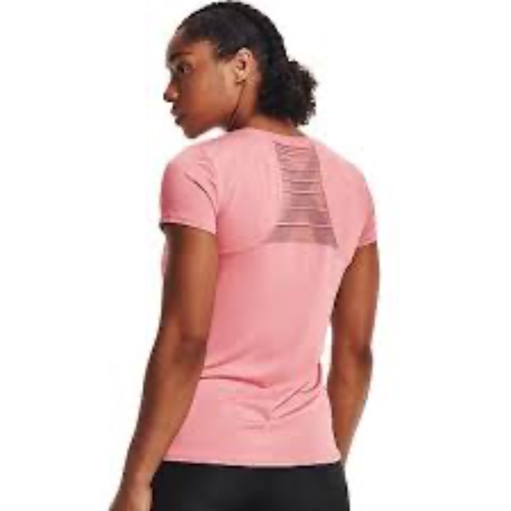 NWT Under Armour Size Extra Small Heatgear Pintuck Short Sleeve Shirt Top